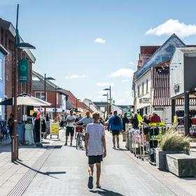 Hirtshals, by, butikker, indkøb, shopping